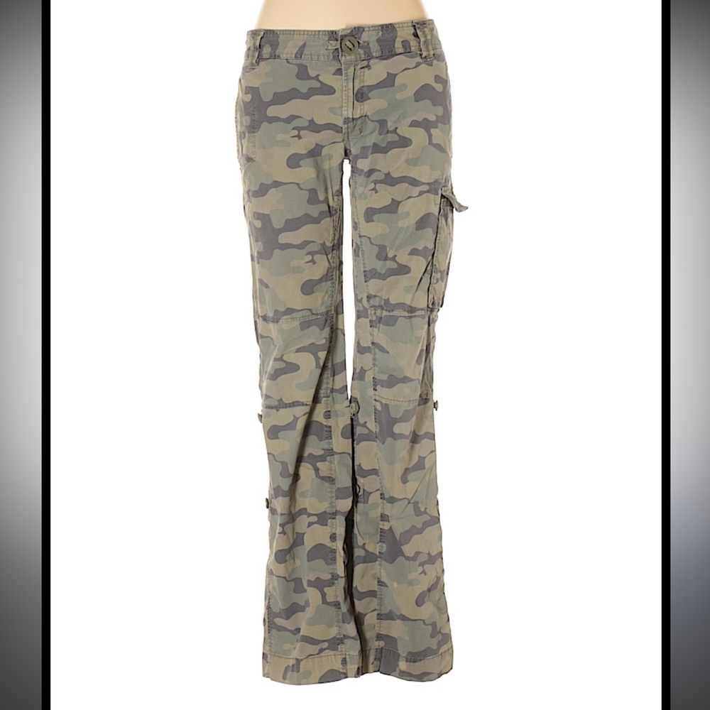 Cammo Cargo Pants - Picture 2 of 7